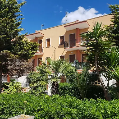 Guest house Affittacamere Lido Rivabella 3*